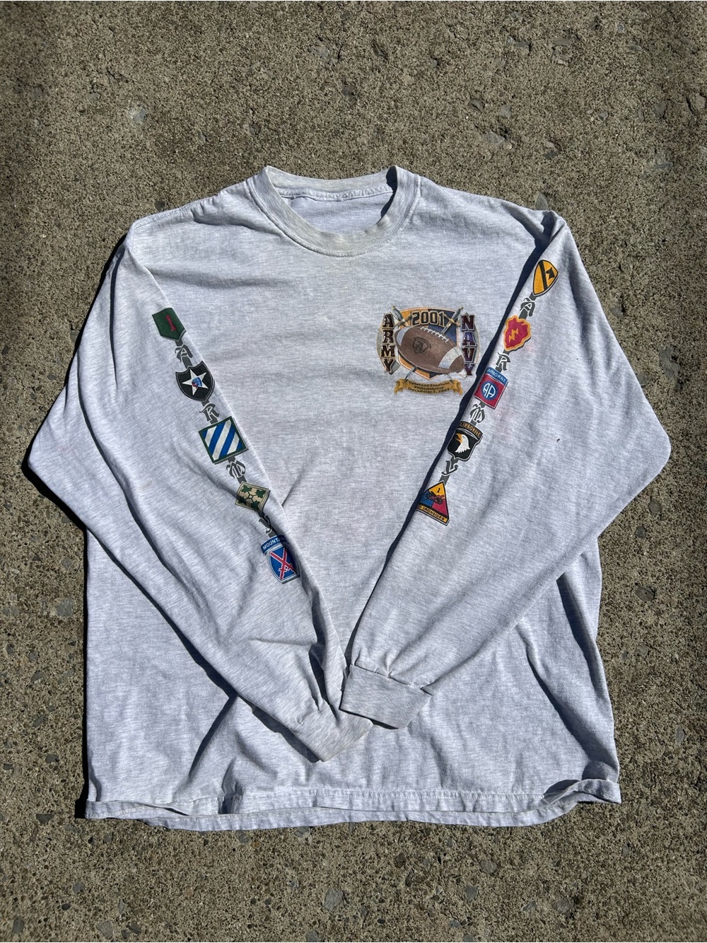Vintage 2001 Gray Long-Sleeve Graphic Shirt with Football Crest